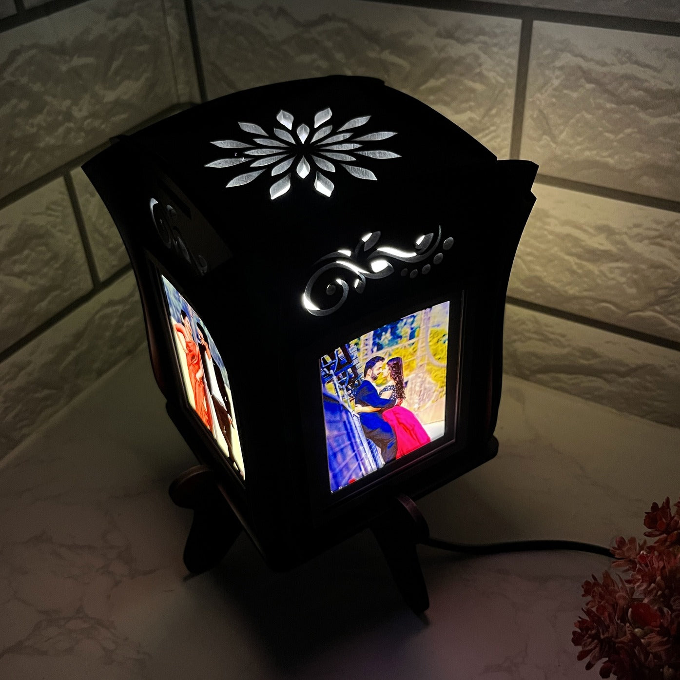 Custom Lotus Photo Lamp – Personalized Table Lamp.