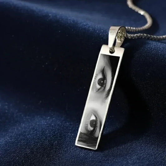 Custom Photo Eye Pendant Necklace – Personalized Jewelry Gift
